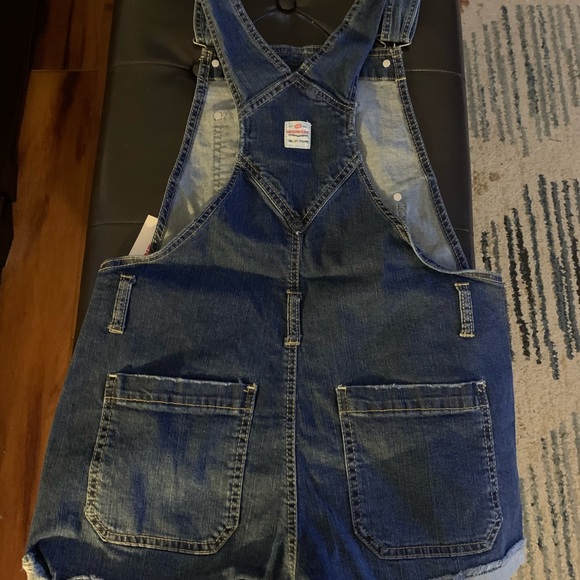 NWT Union Bay Size Medium short overalls. - Picture 4 of 6